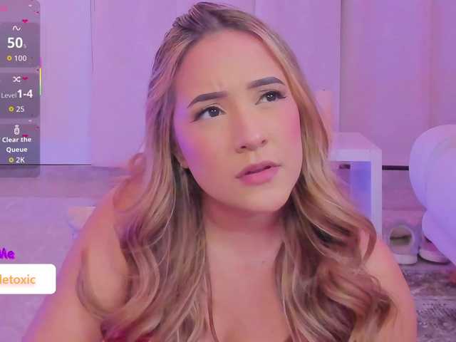 LittleToxic's BongaCams show and profile