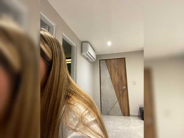 LittleToxic's BongaCams show and profile