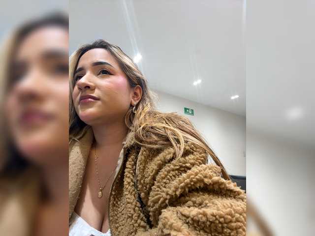 LittleToxic's BongaCams show and profile