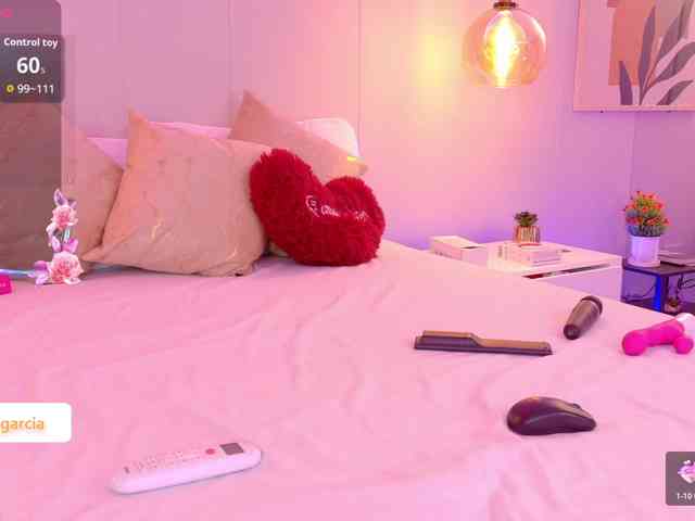 LittleToxic webcam