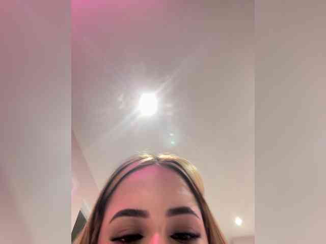 LittleToxic webcam