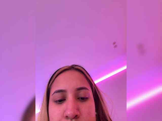 LittleToxic webcam