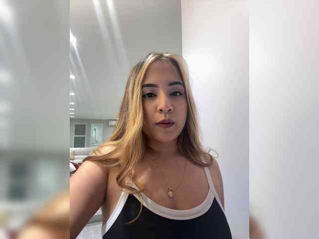 LittleToxic webcam