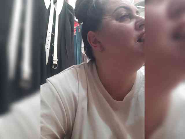 OlgaSaphire webcam