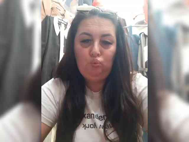 OlgaSaphire webcam
