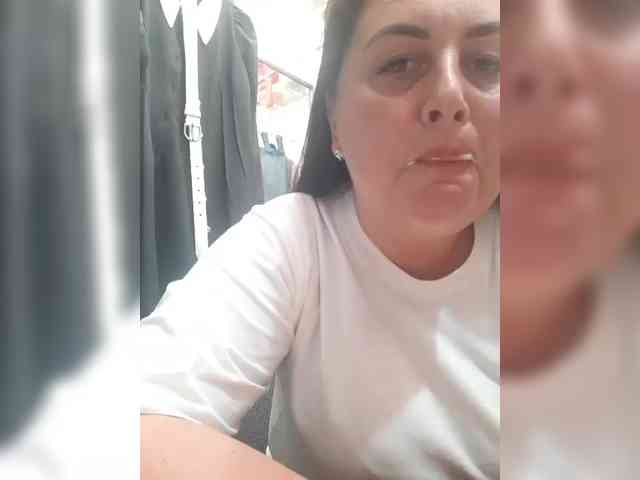 OlgaSaphire webcam
