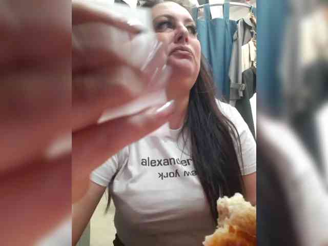 OlgaSaphire webcam