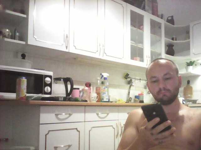  bradjolie chat room
