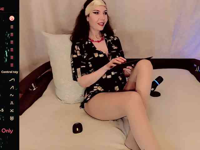 LunaTenebriss webcam