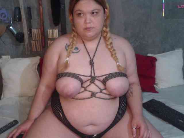 IsabelCristine webcam