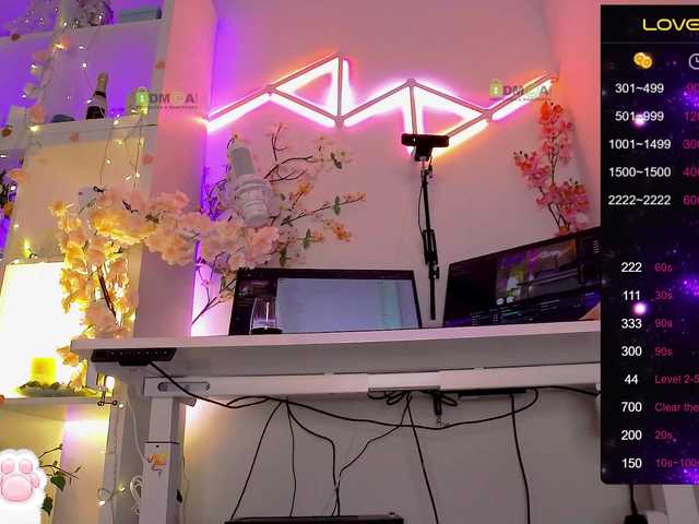 go to chat with _Marilyn_