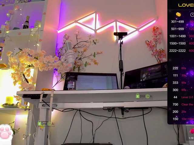 go to chat with _Marilyn_