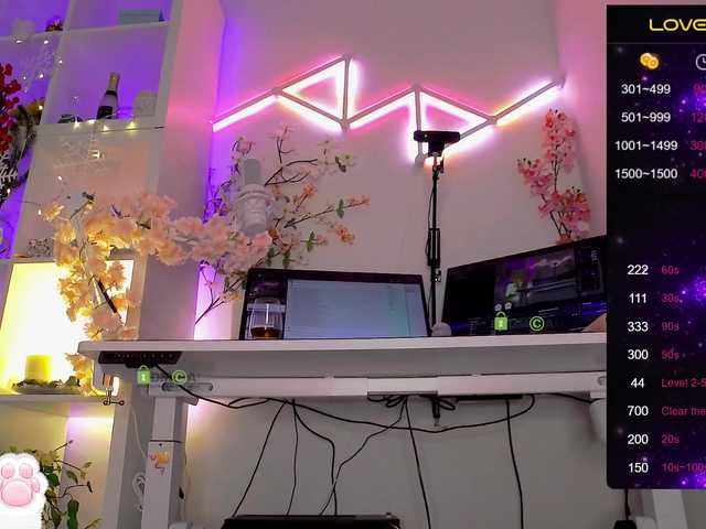 go to chat with _Marilyn_