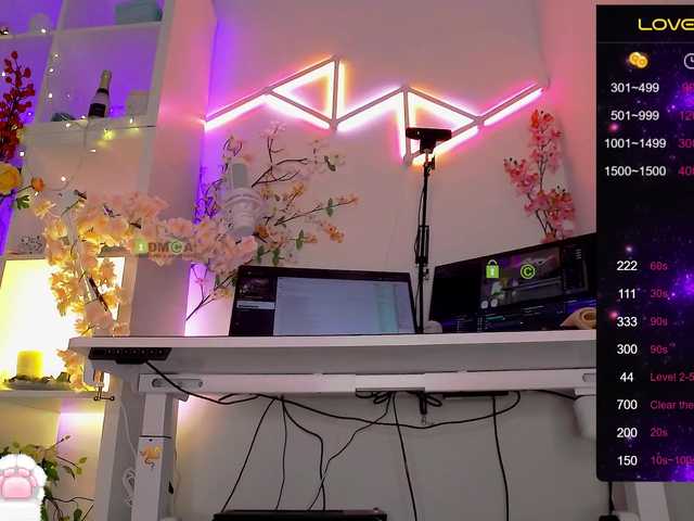 go to chat with _Marilyn_