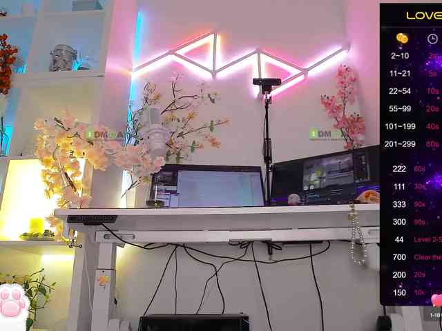 ELENA-XXX's webcam live show