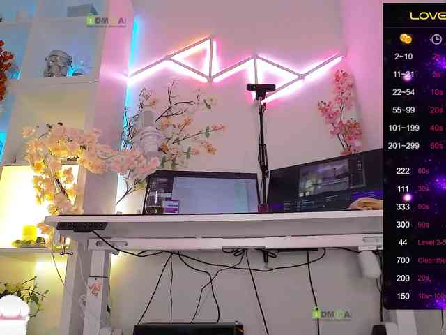 ELENA-XXX's webcam live show