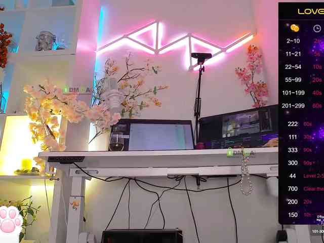 ELENA-XXX's webcam live show