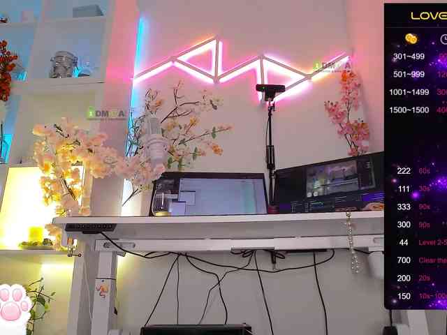 ELENA-XXX's webcam live show