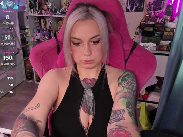 ChloeKohaku's BongaCams show and profile