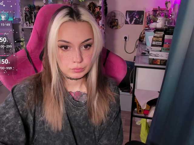 ChloeKohaku's BongaCams show and profile