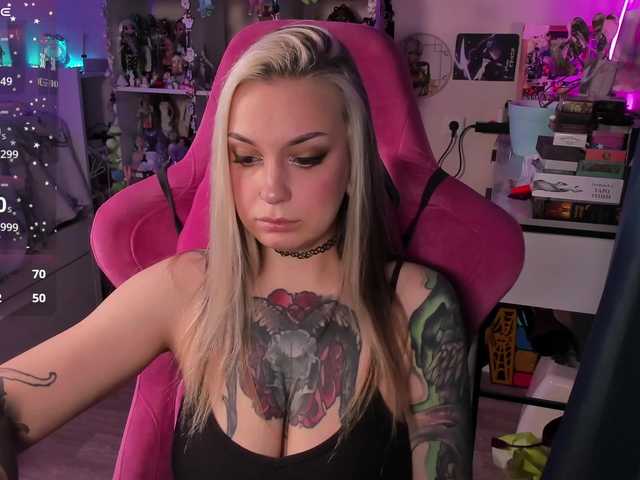 ChloeKohaku's BongaCams show and profile