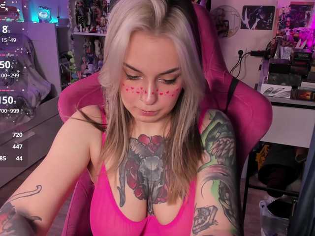 ChloeKohaku's BongaCams show and profile