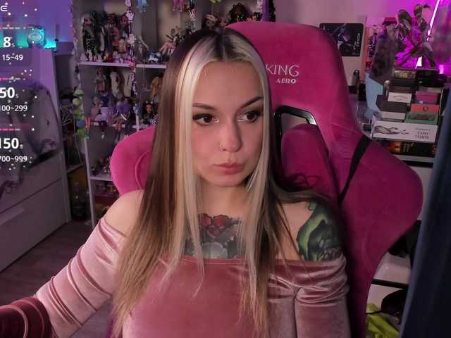 ChloeKohaku live cam