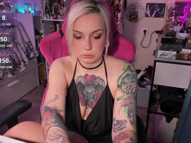 ChloeKohaku's BongaCams show and profile