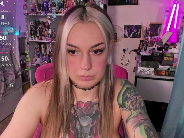 ChloeKohaku's BongaCams show and profile