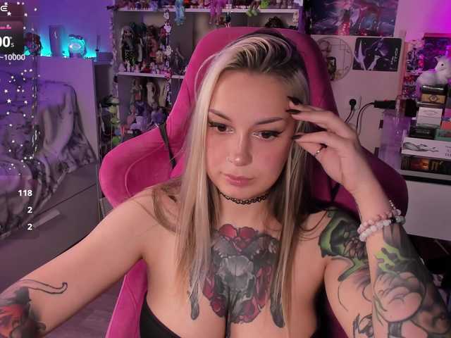 ChloeKohaku's BongaCams show and profile