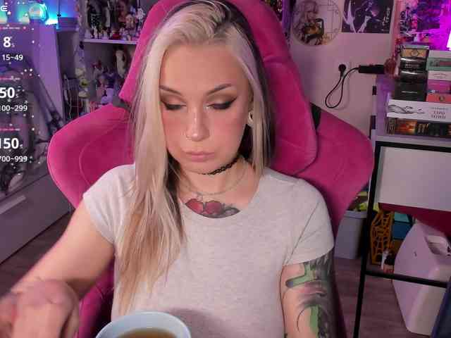 ChloeKohaku bongacams