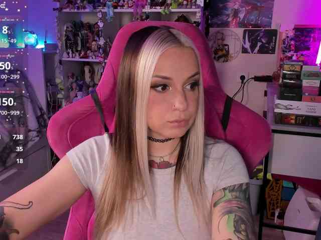 ChloeKohaku webcam