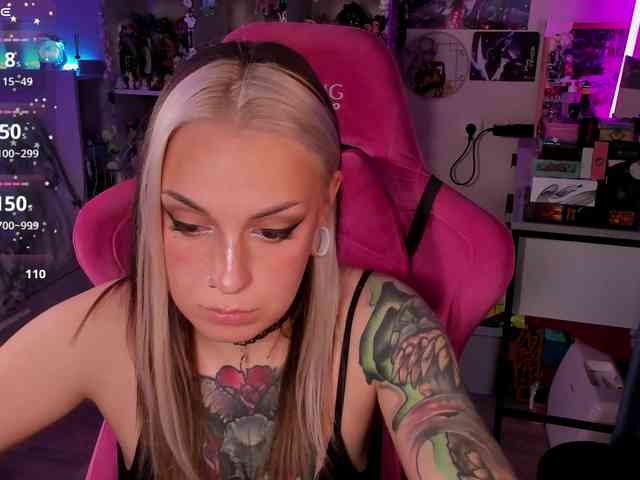 ChloeKohaku webcam