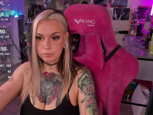 ChloeKohaku webcam