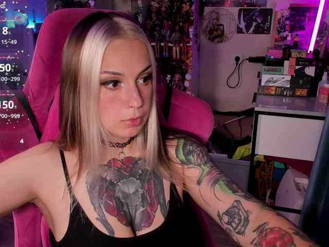 ChloeKohaku's webcam live show