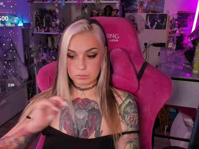 ChloeKohaku webcam