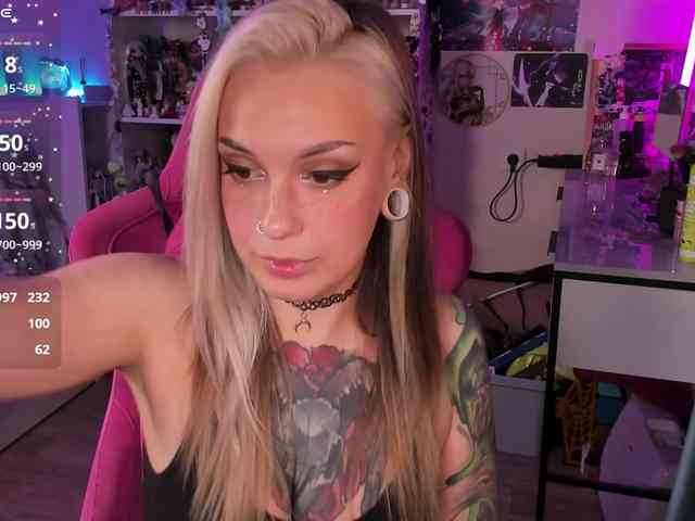 ChloeKohaku webcam