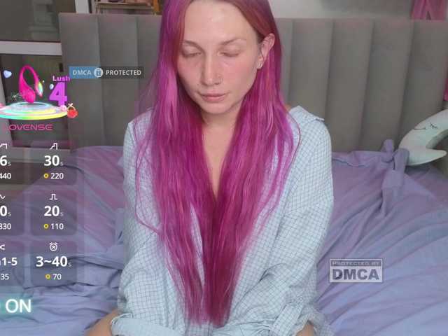dvenasti on BongaCams 
