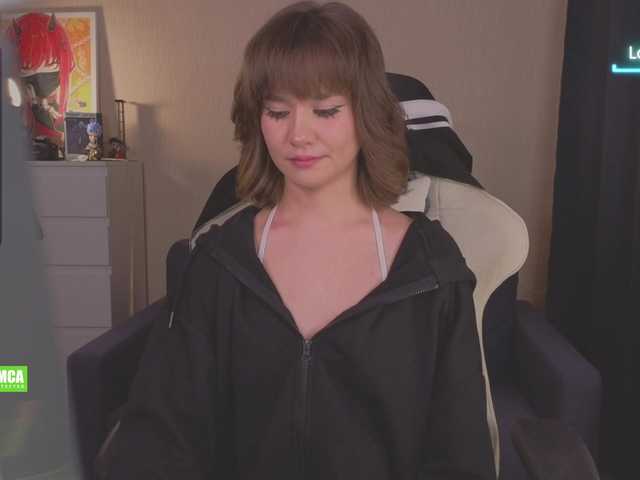 CreamMeow's BongaCams show and profile