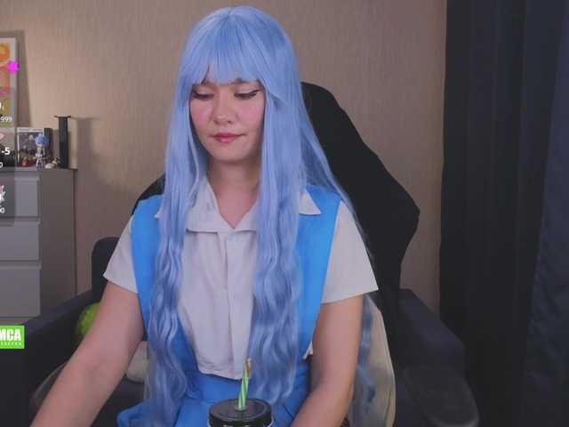 CreamMeow's BongaCams show and profile