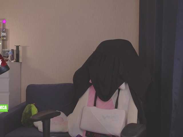 CreamMeow's BongaCams show and profile