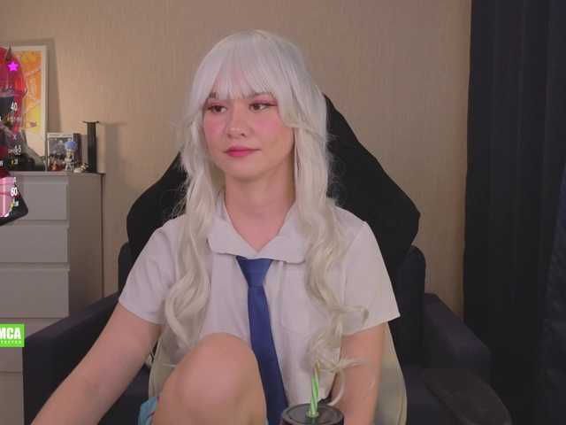 CreamMeow's BongaCams show and profile