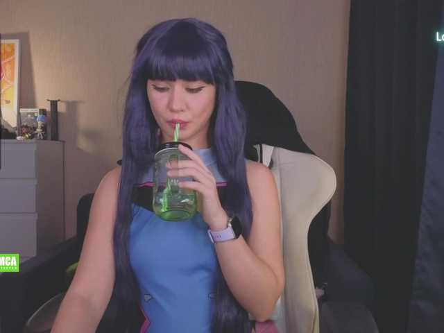 CreamMeow's BongaCams show and profile