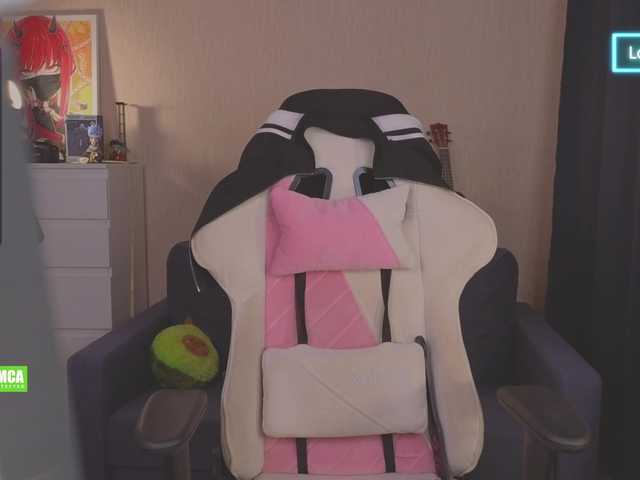 CreamMeow's BongaCams show and profile