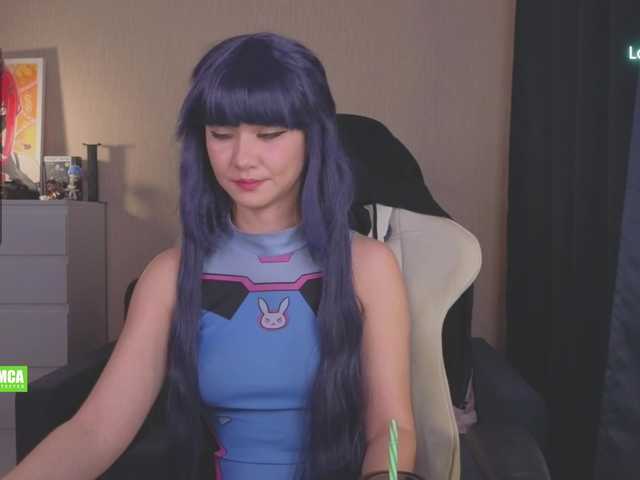 CreamMeow's BongaCams show and profile