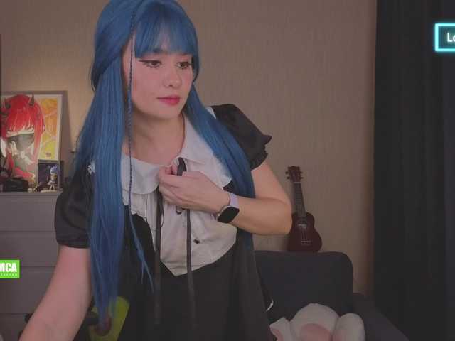 CreamMeow's BongaCams show and profile