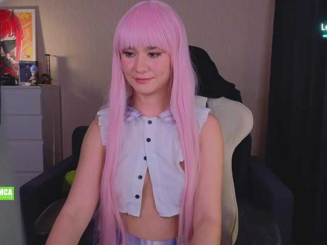 CreamMeow's BongaCams show and profile