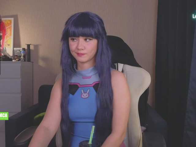 CreamMeow's BongaCams show and profile