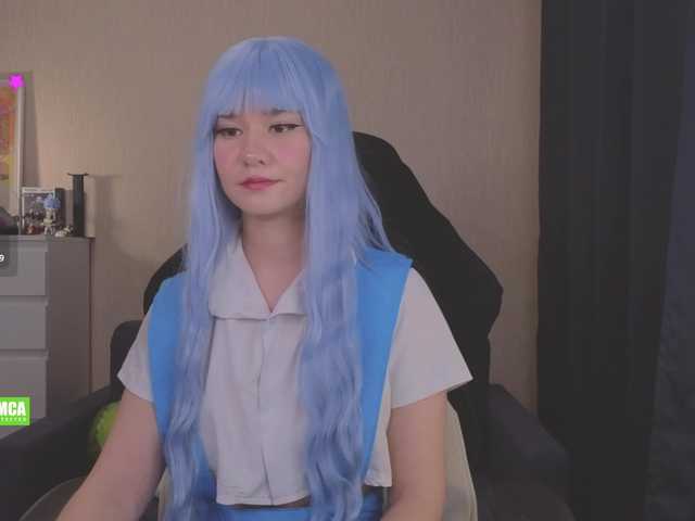 CreamMeow's BongaCams show and profile