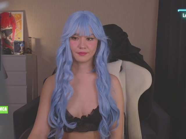 CreamMeow's BongaCams show and profile